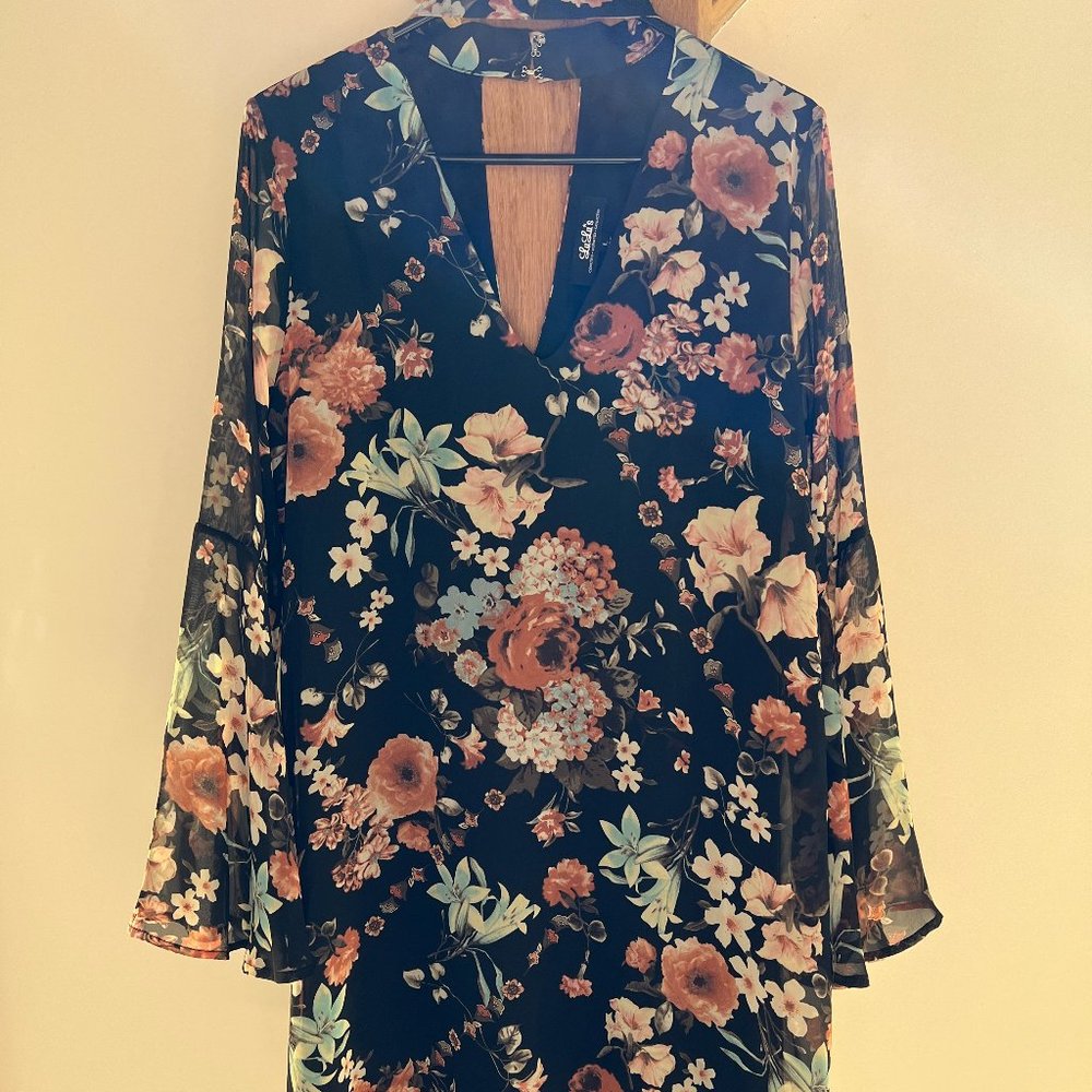 BNWT Lulu's dress Sz L